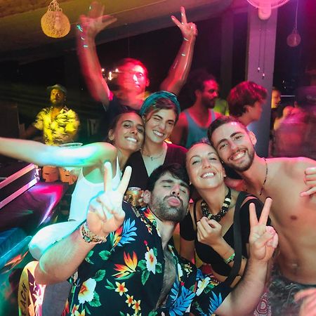 Beach Break Surf Hostel Weligama Dış mekan fotoğraf