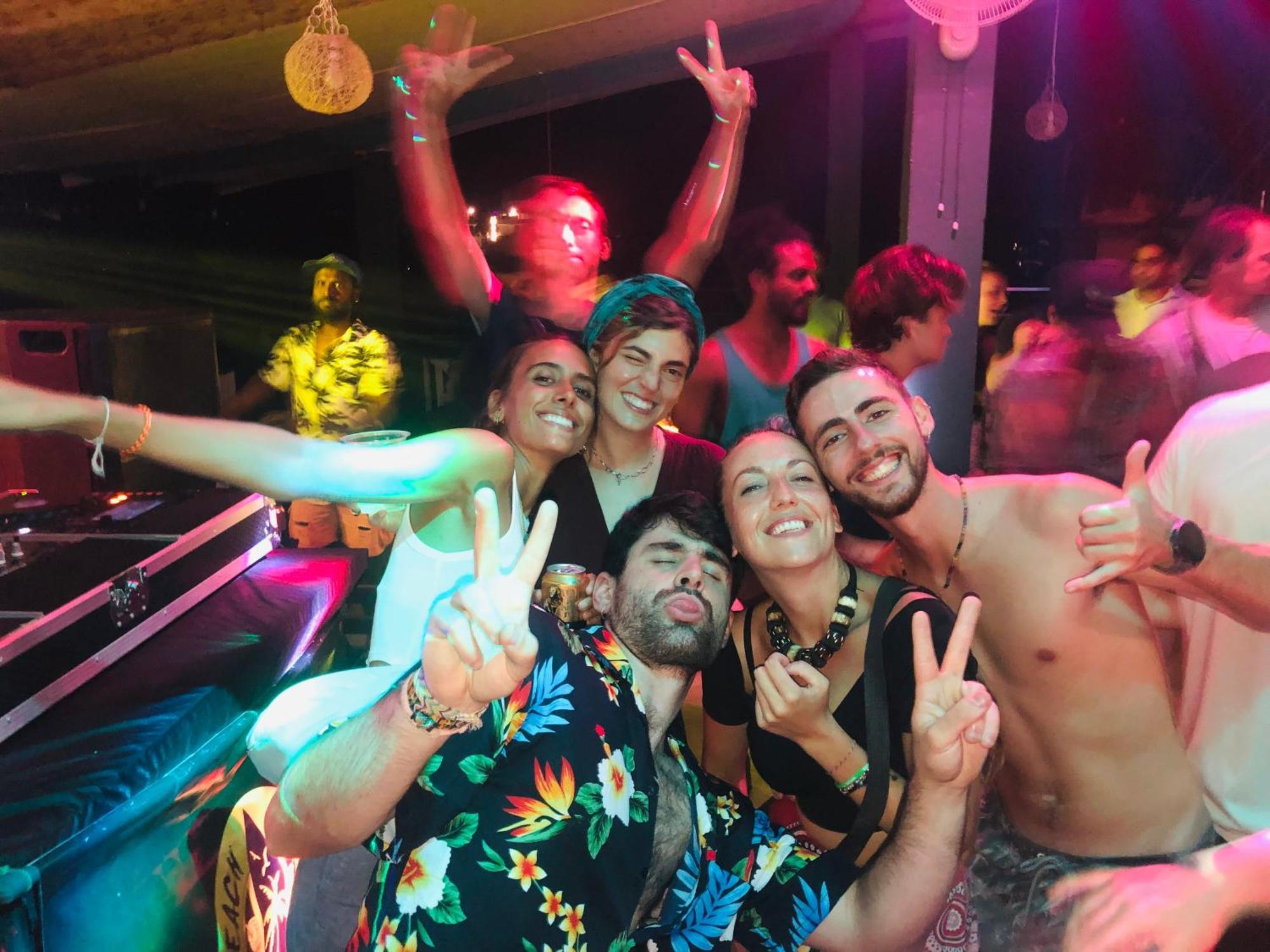 Beach Break Surf Hostel Weligama Dış mekan fotoğraf