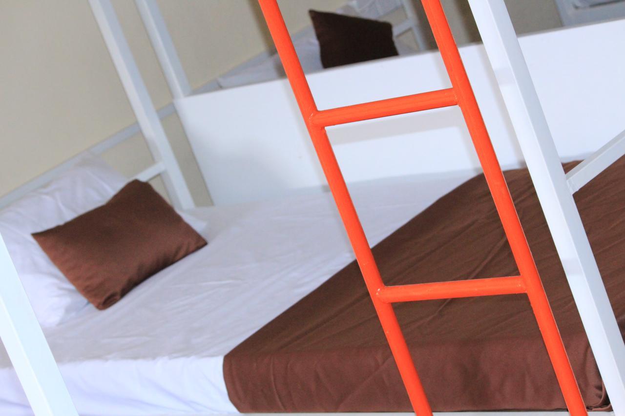 Beach Break Surf Hostel Weligama Dış mekan fotoğraf