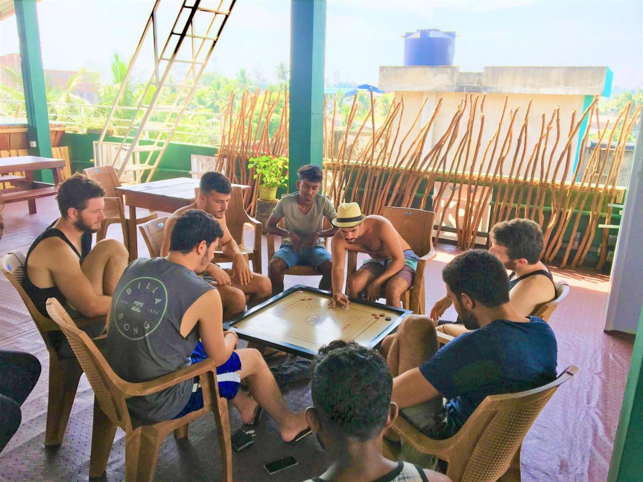 Beach Break Surf Hostel Weligama Dış mekan fotoğraf
